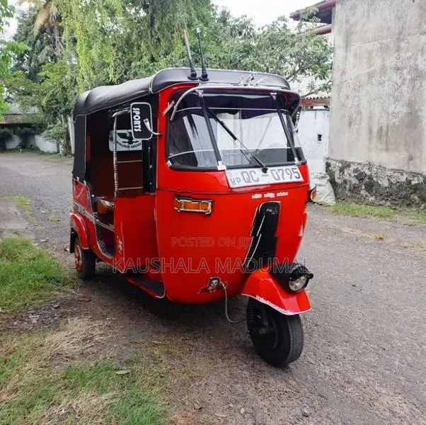 Bajaj RE Three Wheeler 2005