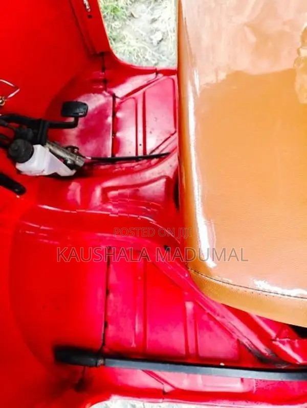 Bajaj RE Three Wheeler 2005
