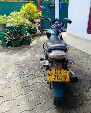 Bajaj Discover 2010