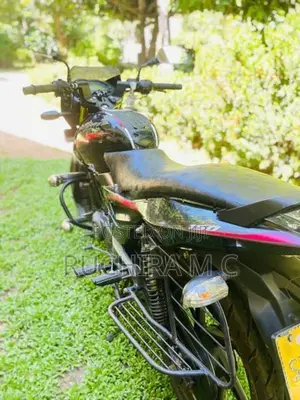 Bajaj Pulsar 150 2017