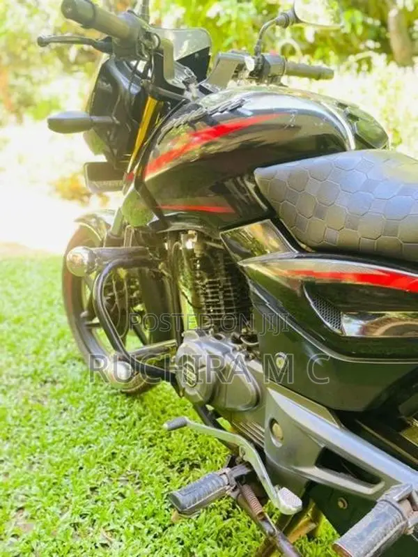 Bajaj Pulsar 150 2017
