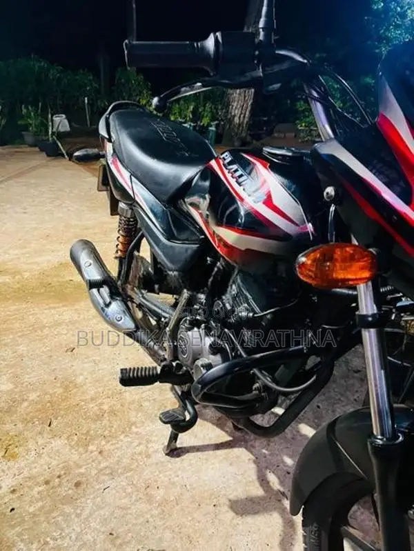 Bajaj Platina 100 2015