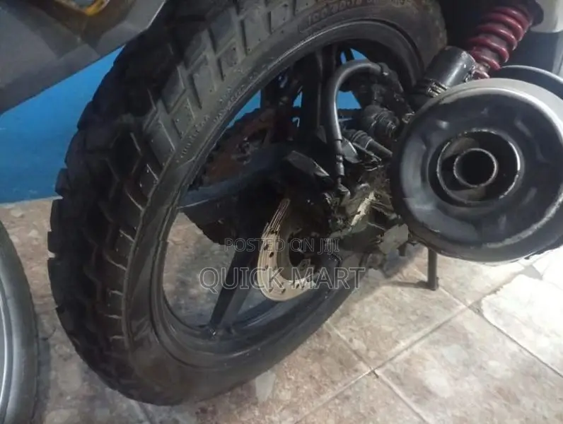 Yamaha TZR 2012