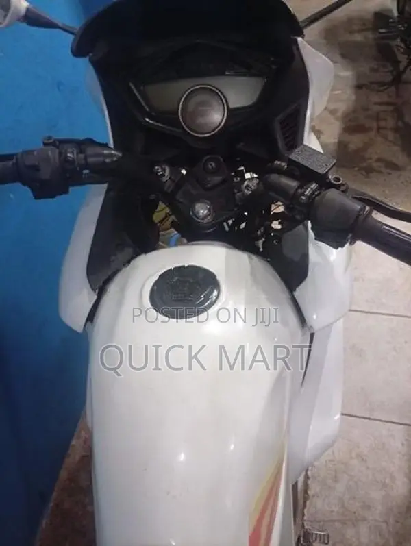 Yamaha TZR 2012
