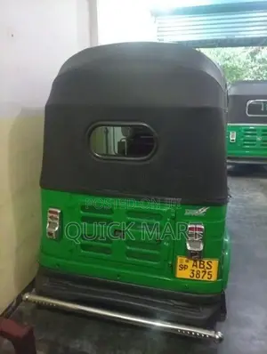 Bajaj RE 2018