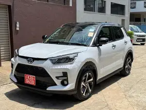 Toyota Raize Hybrid BSM 2026