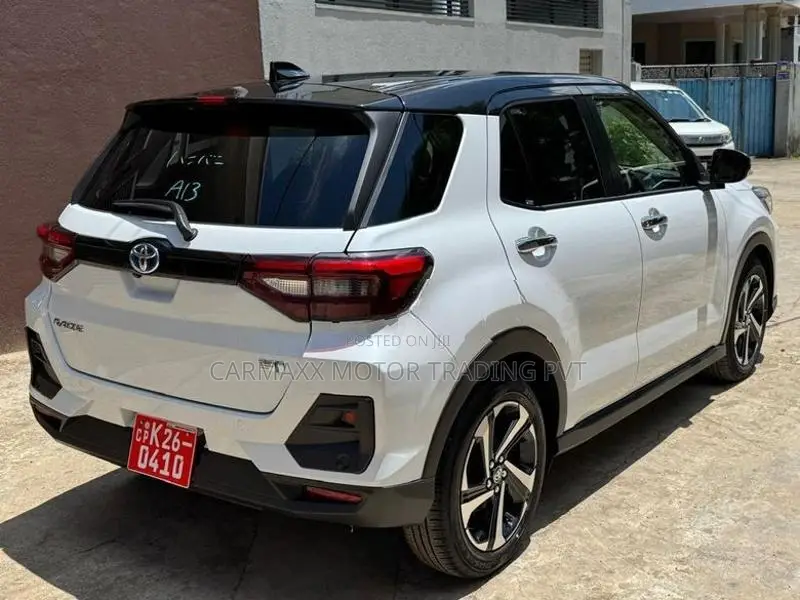 Toyota Raize Hybrid BSM 2026