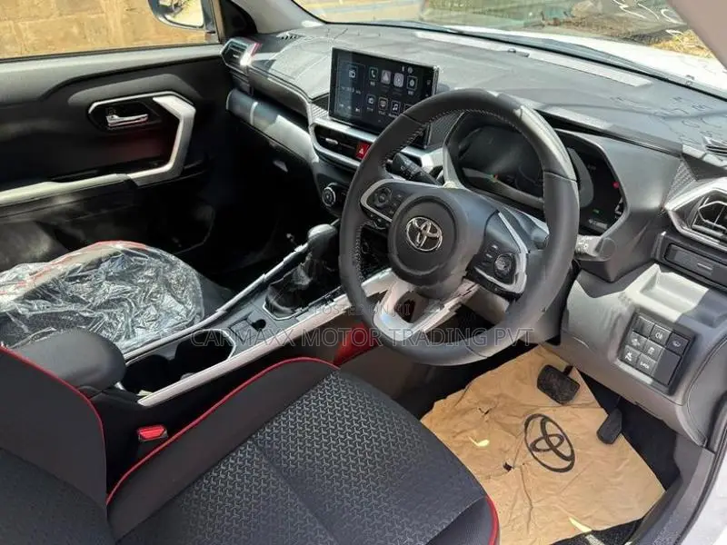 Toyota Raize Hybrid BSM 2026