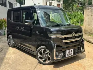 Suzuki Spacia XS Custom Turbo 4way 2024