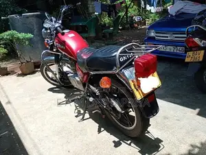 Suzuki GN 125 E 1999