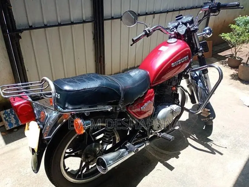 Suzuki GN 125 E 1999