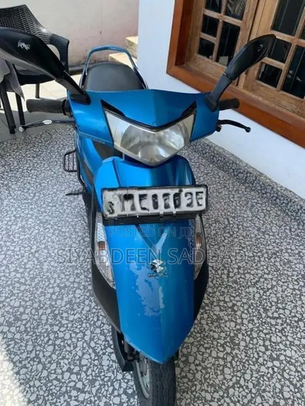 Bajaj Kristal 2007