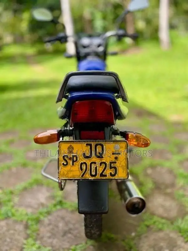Bajaj CT100 2005