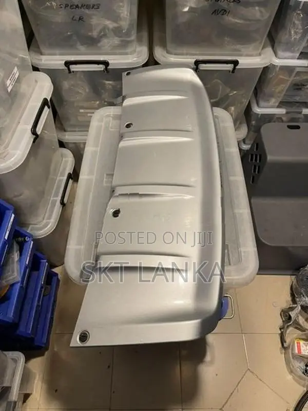 Discovery 5 2019 Dynamic Front Bumper Tow Cover Vogue Sport