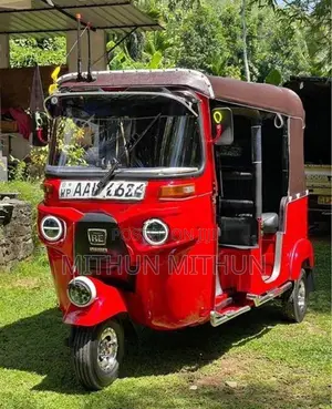 Bajaj RE 2014