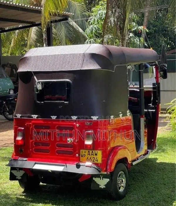 Bajaj RE 2014