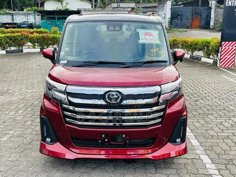 Toyota Roomy Custom G Red II Tone 2025