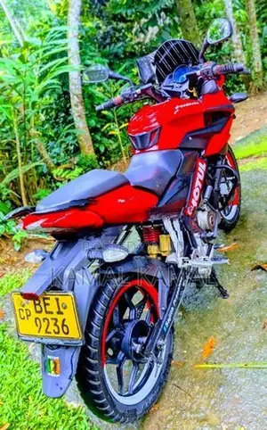 Bajaj Pulsar AS 150 2016