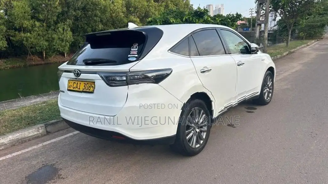 Toyota Harrier 2015