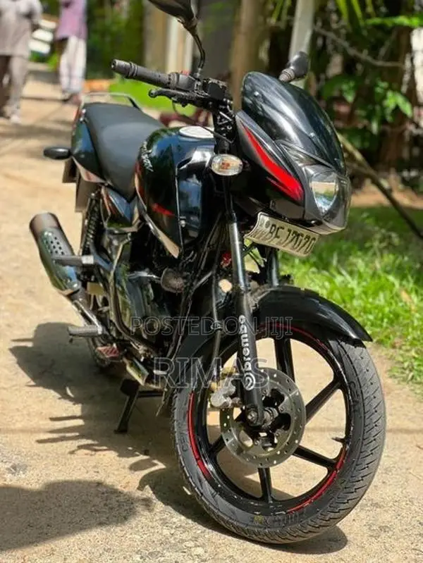 Bajaj Pulsar 150 2017