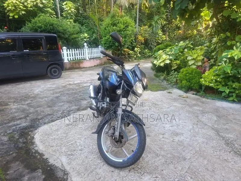 Bajaj Discover 125 2016