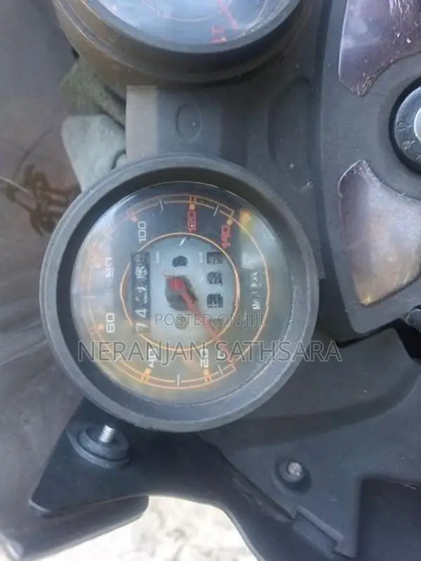Bajaj Discover 125 2016