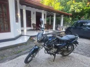 Bajaj Discover 125 2016