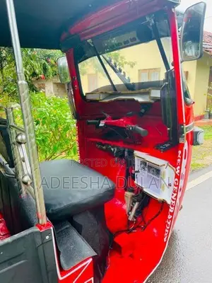 Bajaj RE 2003
