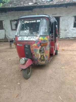 Bajaj RE 2010