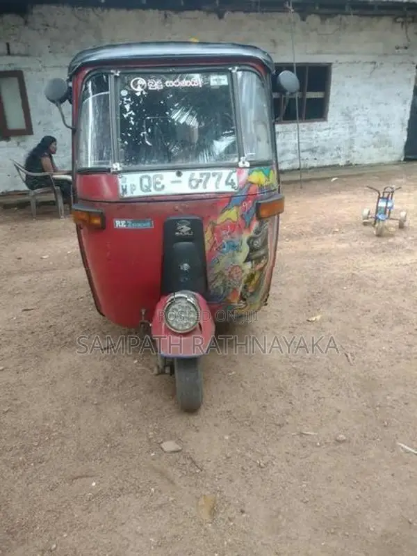 Bajaj RE 2010