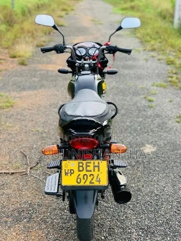 Bajaj Platina 100 2011