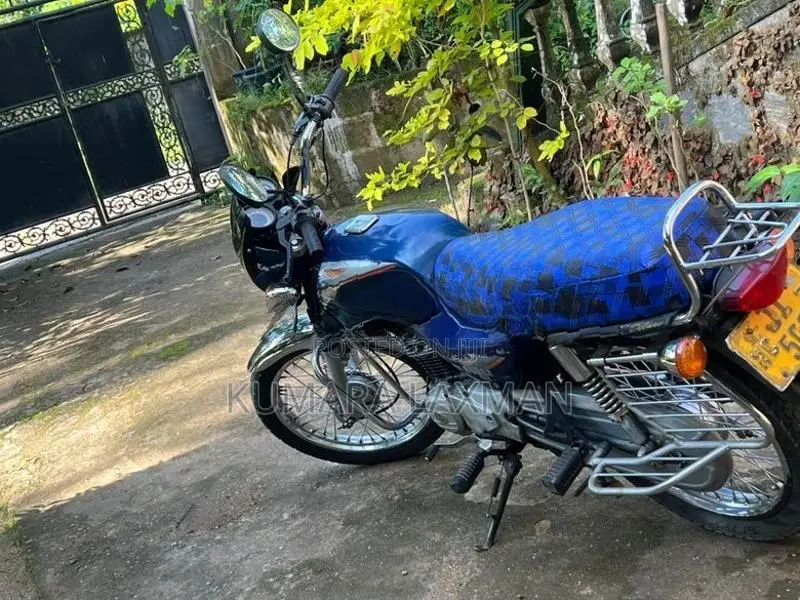 Bajaj Boxer 2006