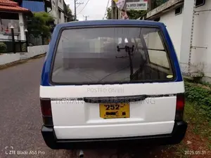 Nissan Vanette 1993