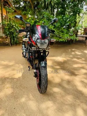 Bajaj Pulsar 180 2011