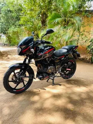 Bajaj Pulsar 180 2011