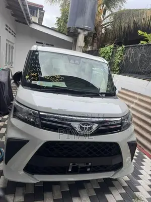 Toyota Roomy G Grade 2023