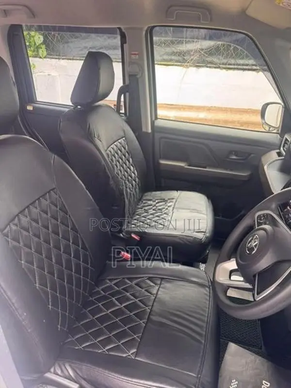 Toyota Roomy G Grade 2023
