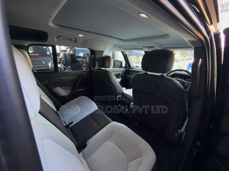 Land Rover Defender Fully Loaded PHEV 2026