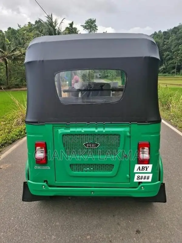 Bajaj RE BS6 2026