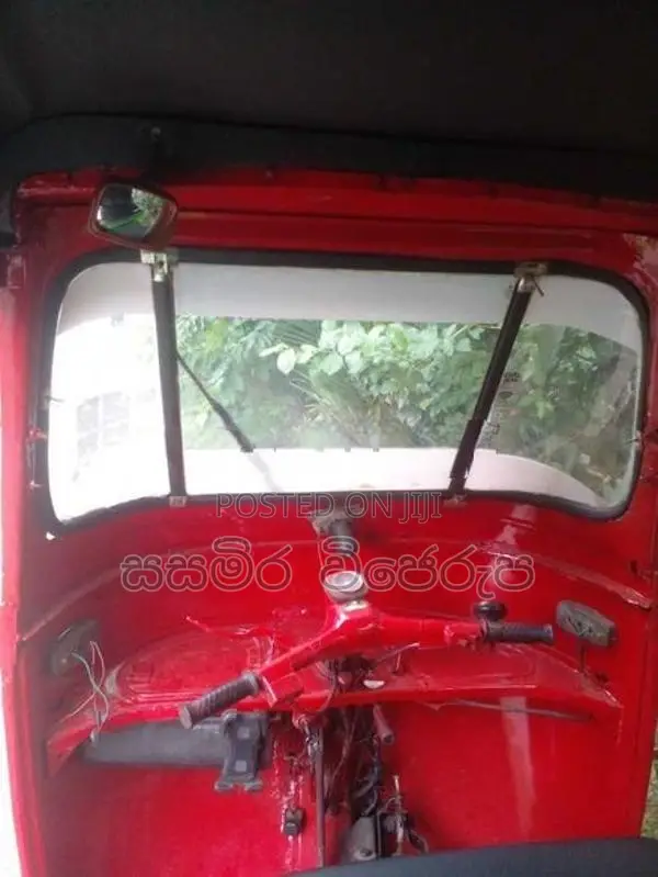 Bajaj RE 1998