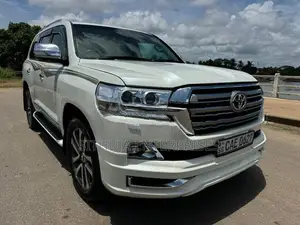 Toyota Land Cruiser Sahara V8 Parlimant parmit 2014