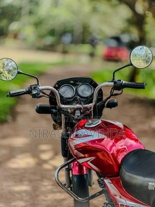 Bajaj CT100 2006