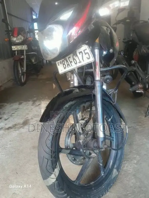 Bajaj Discover 150 2013
