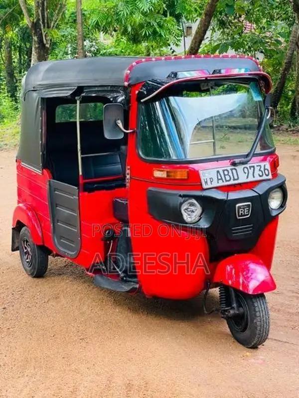 Bajaj RE 2015