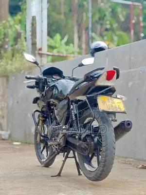 TVS Apache RTR 2011