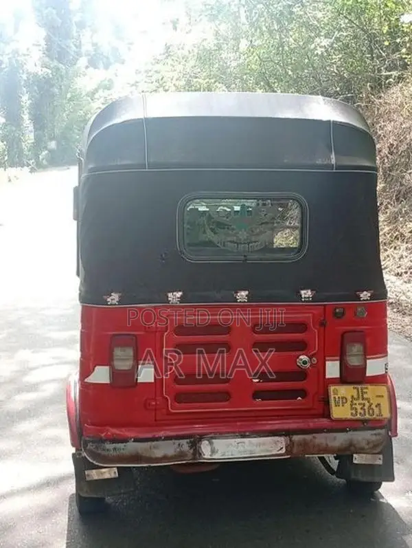Bajaj RE 2004