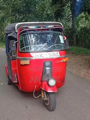 Bajaj RE 2004