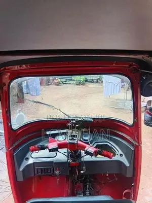 Bajaj RE 2010