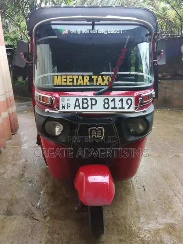Bajaj RE 2018