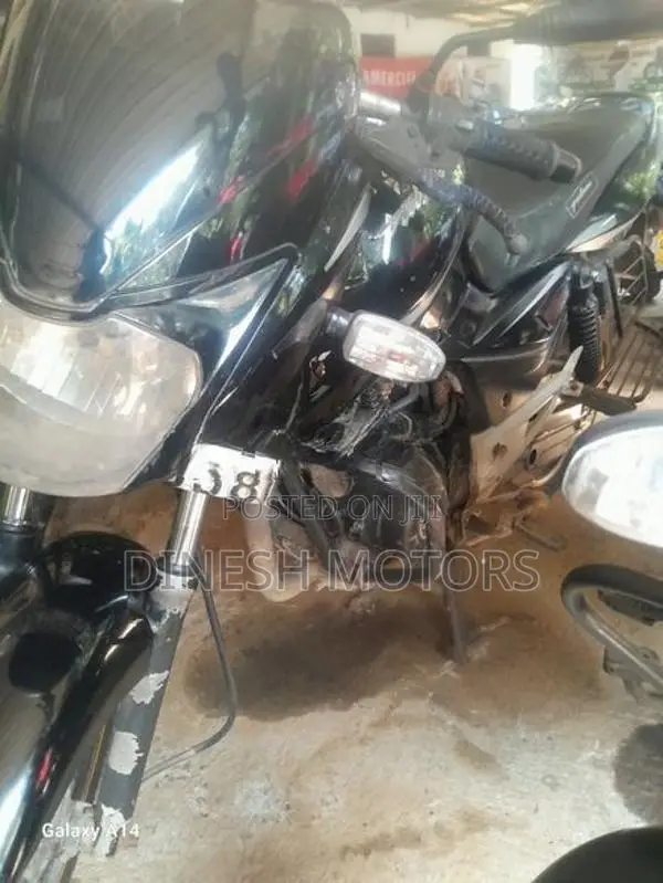 Bajaj Pulsar 150 2011